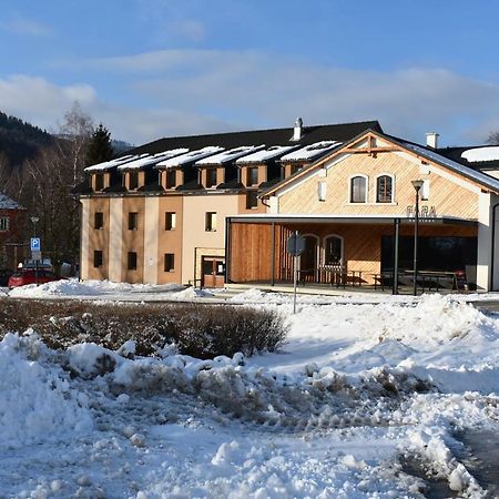 Apartma Fara Loučná nad Desnou Esterno foto