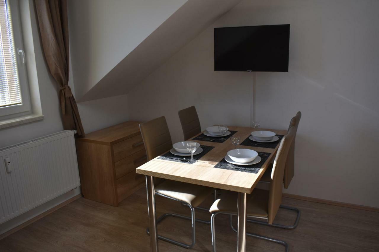 Apartma Fara Loučná nad Desnou Esterno foto