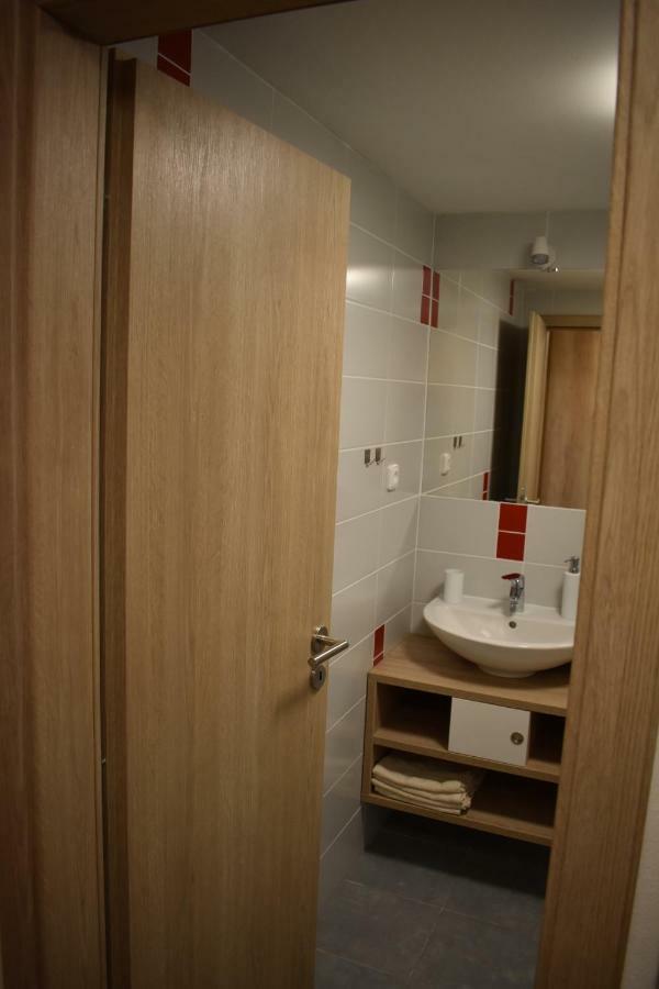 Apartma Fara Loučná nad Desnou Esterno foto