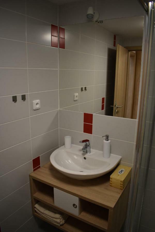 Apartma Fara Loučná nad Desnou Esterno foto